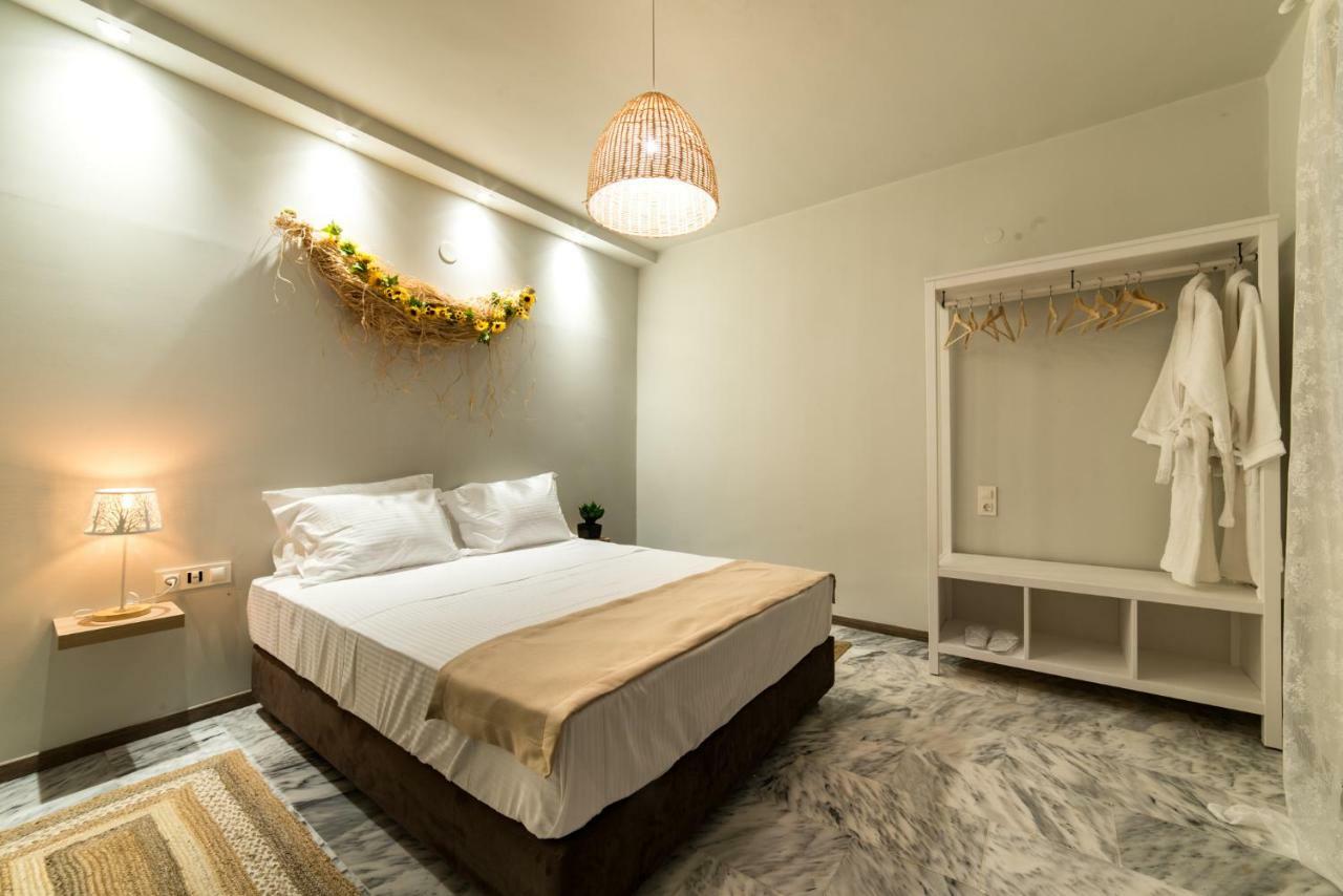 Oinoelia Luxury Suites & Residence Potos Exterior photo