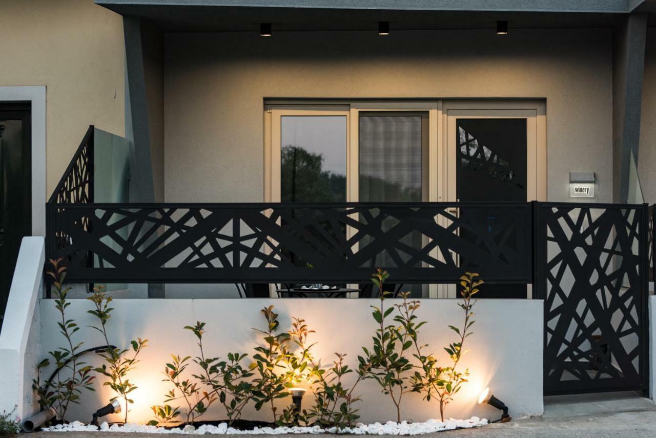 Oinoelia Luxury Suites & Residence Potos Exterior photo