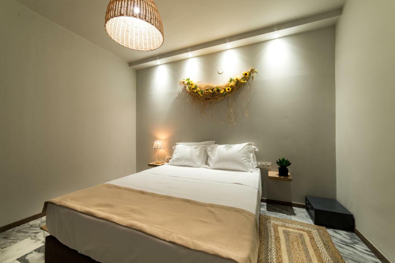 Oinoelia Luxury Suites & Residence Potos Exterior photo